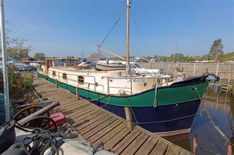 creo replica dutch barge egham